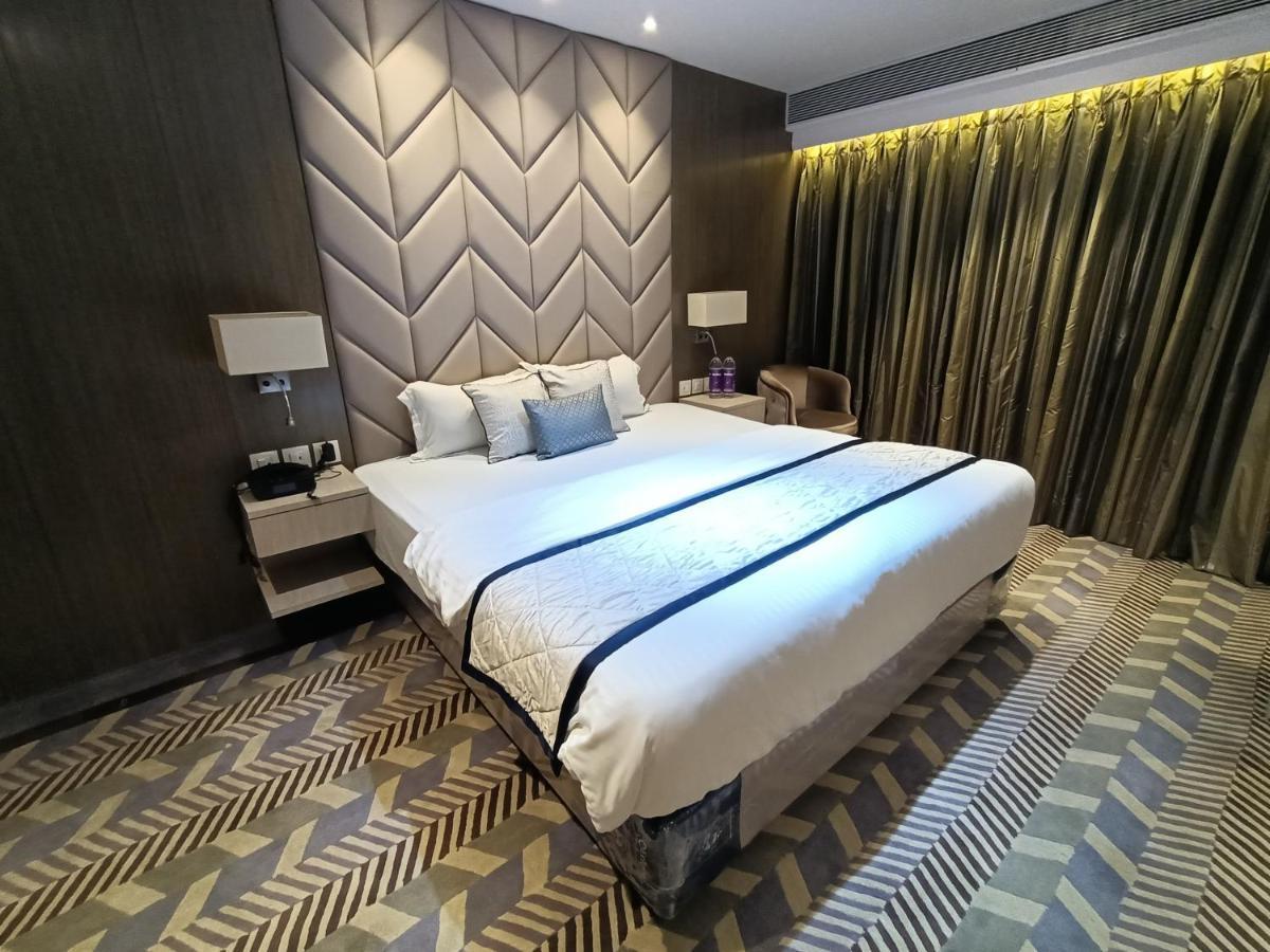 Hotel Highway Inn Mumbai Exterior foto