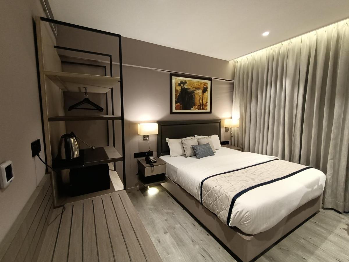 Hotel Highway Inn Mumbai Exterior foto