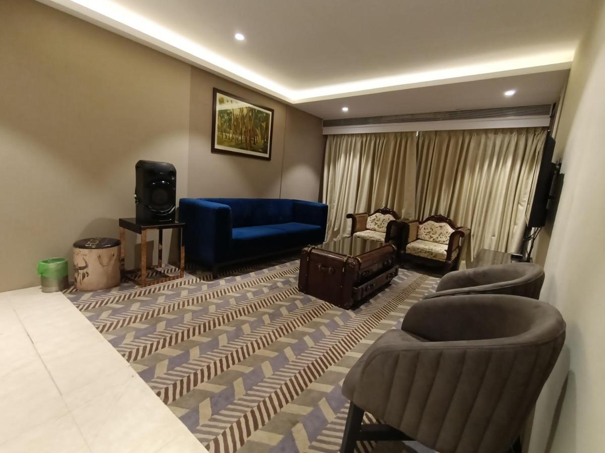 Hotel Highway Inn Mumbai Exterior foto